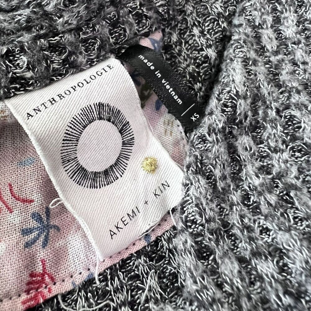 Anthropologie Akemi + Kin Waffle Knit Grey Wrap Top Woodruff Sweater Women's XS - Picture 7 of 10